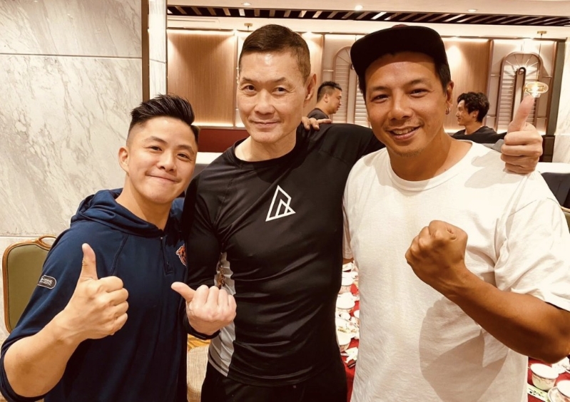 周比利日前返港，其真实状态与实际年龄有出入。